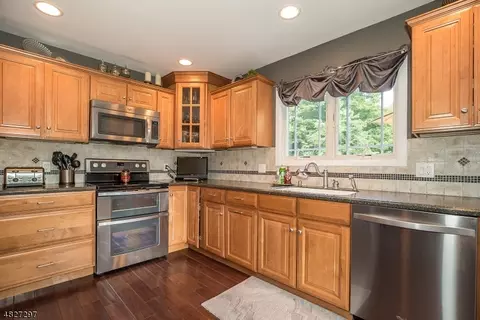 49 Lynn Dr, Byram Twp, NJ 07821 photo 10