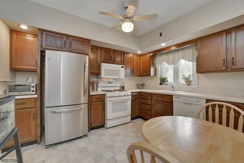 224 Midland Ave, Paramus, NJ 07652 photo 8
