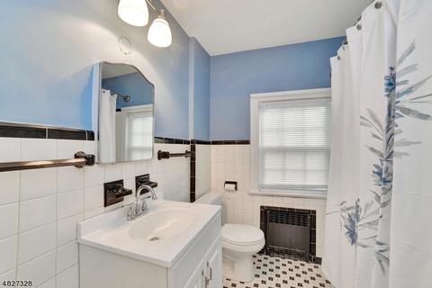 224 Midland Ave, Paramus, NJ 07652 photo 17