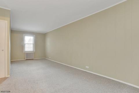 224 Midland Ave, Paramus, NJ 07652 photo 14