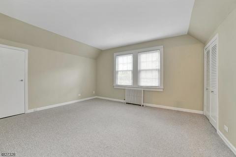 224 Midland Ave, Paramus, NJ 07652 photo 13