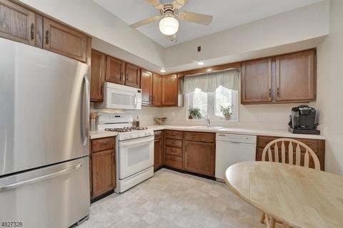 224 Midland Ave, Paramus, NJ 07652 photo 9
