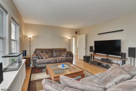 224 Midland Ave, Paramus, NJ 07652 photo 6