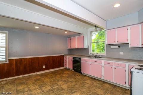 21 E Grand St, Hampton, NJ 08827 photo 4
