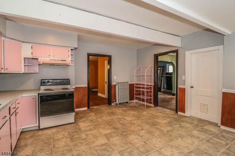 21 E Grand St, Hampton, NJ 08827 photo 5