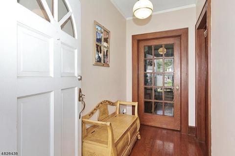 19 Maple Ave, Montville Twp., NJ 07058 photo 2