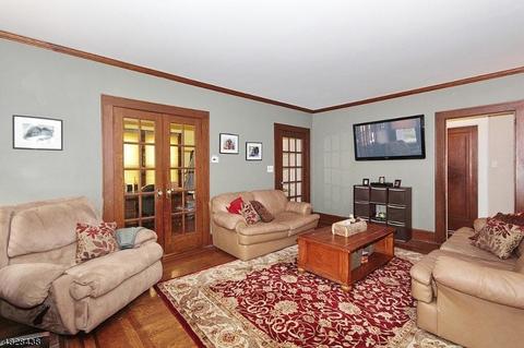 19 Maple Ave, Montville Twp., NJ 07058 photo 3