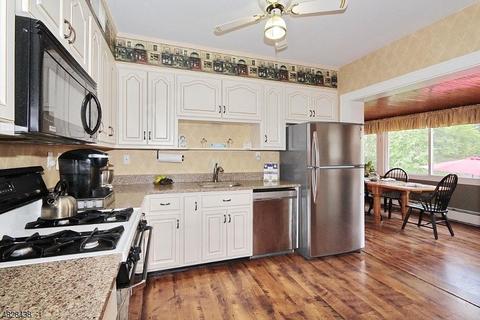 19 Maple Ave, Montville Twp., NJ 07058 photo 6