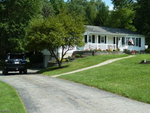 24 Post Pl, West Milford Twp., NJ 07435 photo 2