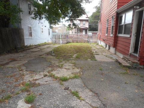 386-388 S 19th, Newark, NJ 07103 photo 4