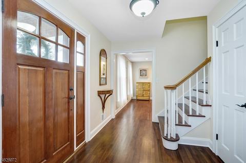 245 Killarney Dr, Berkeley Heights, NJ 07922 photo 2
