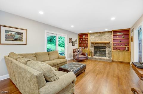 245 Killarney Dr, Berkeley Heights, NJ 07922 photo 7