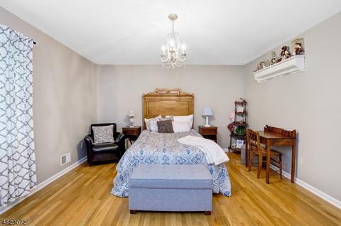245 Killarney Dr, Berkeley Heights, NJ 07922 photo 9