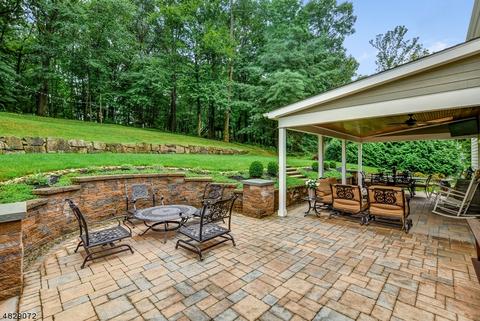 245 Killarney Dr, Berkeley Heights, NJ 07922 photo 17