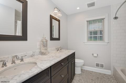 245 Killarney Dr, Berkeley Heights, NJ 07922 photo 23