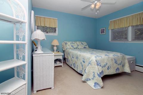 121 Maitland Ave, Paramus, NJ 07652 photo 14