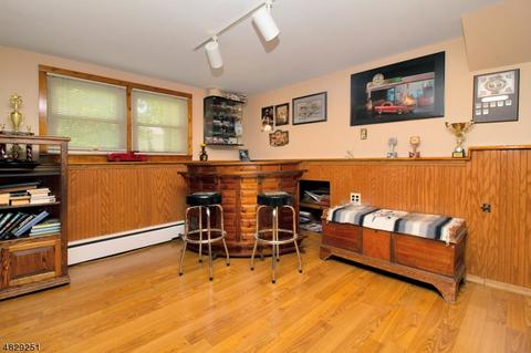 121 Maitland Ave, Paramus, NJ 07652 photo 12