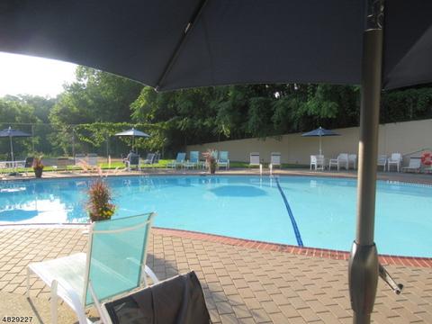 14 Bowfell Ct, Wayne, NJ 07470 photo 22