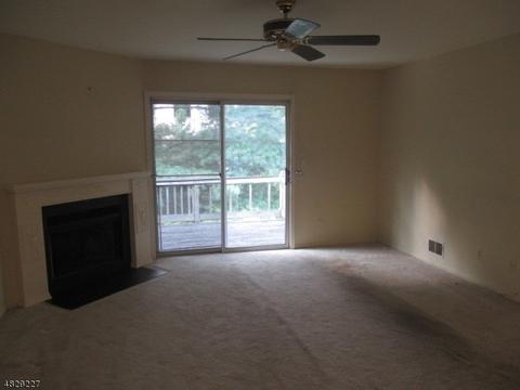 14 Bowfell Ct, Wayne, NJ 07470 photo 10