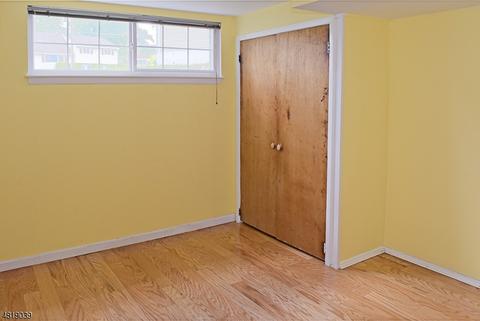 276 Perry St, Dover, NJ 07801 photo 18
