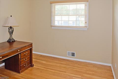 276 Perry St, Dover, NJ 07801 photo 15