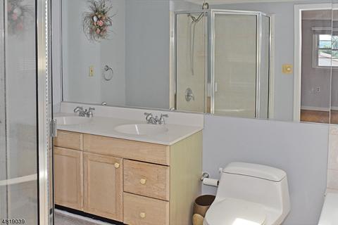 276 Perry St, Dover, NJ 07801 photo 10