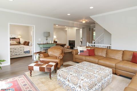 95 Spring Hill Cir, Wayne, NJ 07470 photo 10