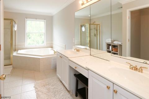 95 Spring Hill Cir, Wayne, NJ 07470 photo 15