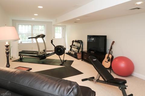 95 Spring Hill Cir, Wayne, NJ 07470 photo 20