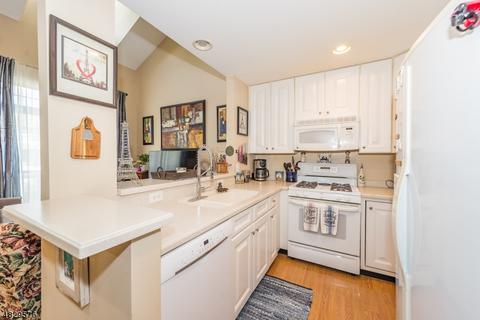 39 Carter Rd, Haskell, NJ 07420 photo 7