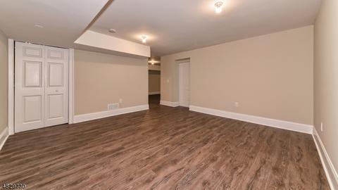 47 Hemlock Ter, Wayne, NJ 07470 photo 23