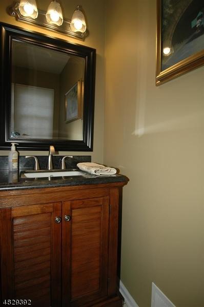 204 Harvard Dr, Hackettstown, NJ 07840 photo 7