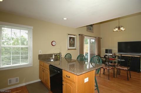 204 Harvard Dr, Hackettstown, NJ 07840 photo 9
