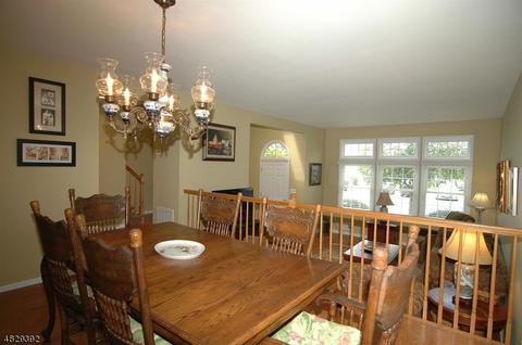 204 Harvard Dr, Hackettstown, NJ 07840 photo 5