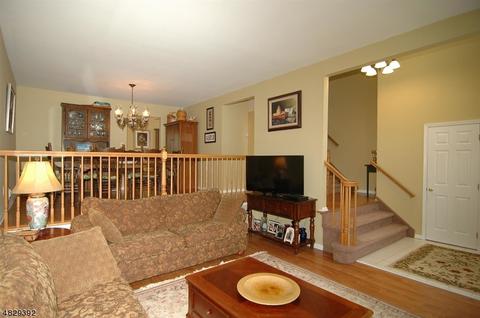 204 Harvard Dr, Hackettstown, NJ 07840 photo 3