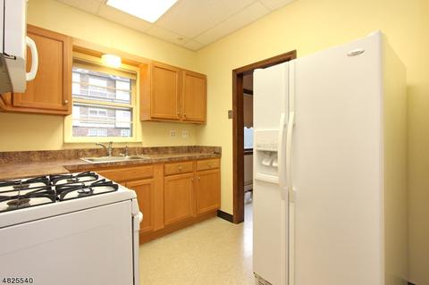 14 E Centre St, Nutley, NJ 07110 photo 7