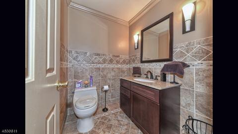 93 Point View Pkwy, Wayne, NJ 07470 photo 22