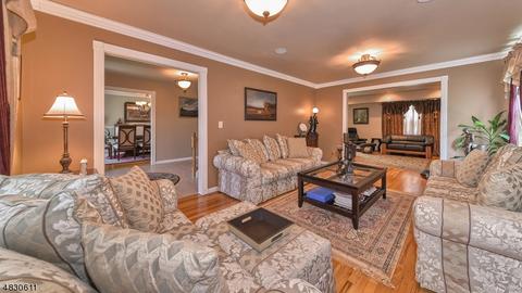 93 Point View Pkwy, Wayne, NJ 07470 photo 5