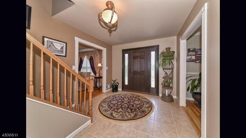 93 Point View Pkwy, Wayne, NJ 07470 photo 3