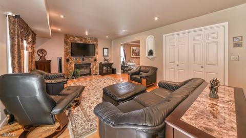 93 Point View Pkwy, Wayne, NJ 07470 photo 7