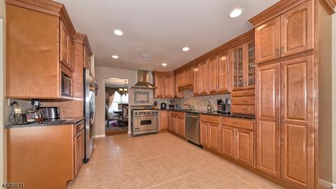 93 Point View Pkwy, Wayne, NJ 07470 photo 8