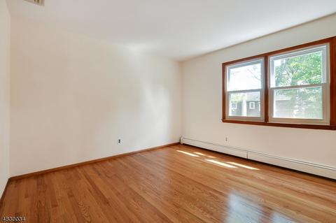 73 Haliday St, Clark, NJ 07066 photo 16