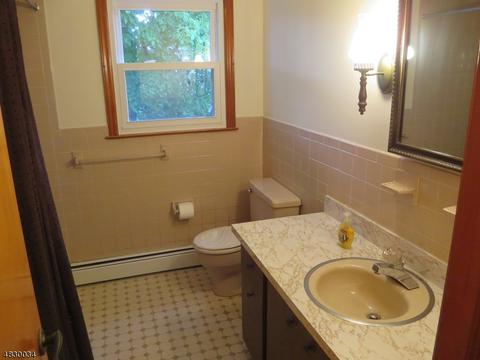 73 Haliday St, Clark, NJ 07066 photo 24