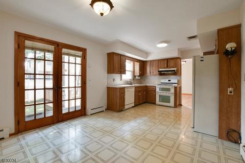 73 Haliday St, Clark, NJ 07066 photo 7