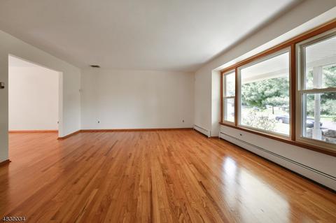 73 Haliday St, Clark, NJ 07066 photo 12