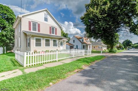312 Sharp St, Hackettstown, NJ 07840 photo 3