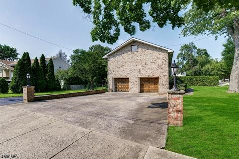 733 Highland Ave, Paramus, NJ 07652 photo 23