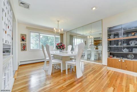 733 Highland Ave, Paramus, NJ 07652 photo 6