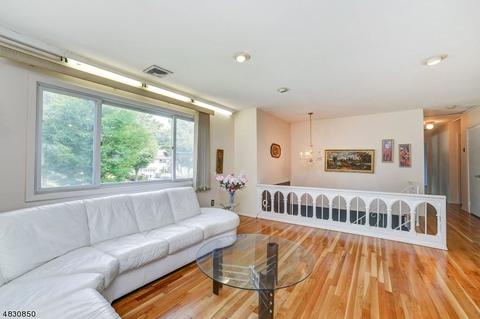 733 Highland Ave, Paramus, NJ 07652 photo 5