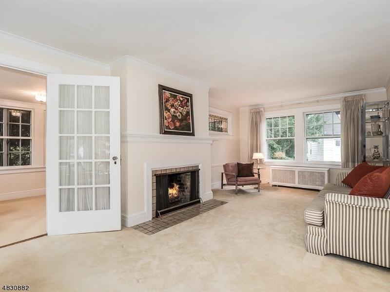  396 Rock Rd, Glen Rock, NJ 07452 photo 5